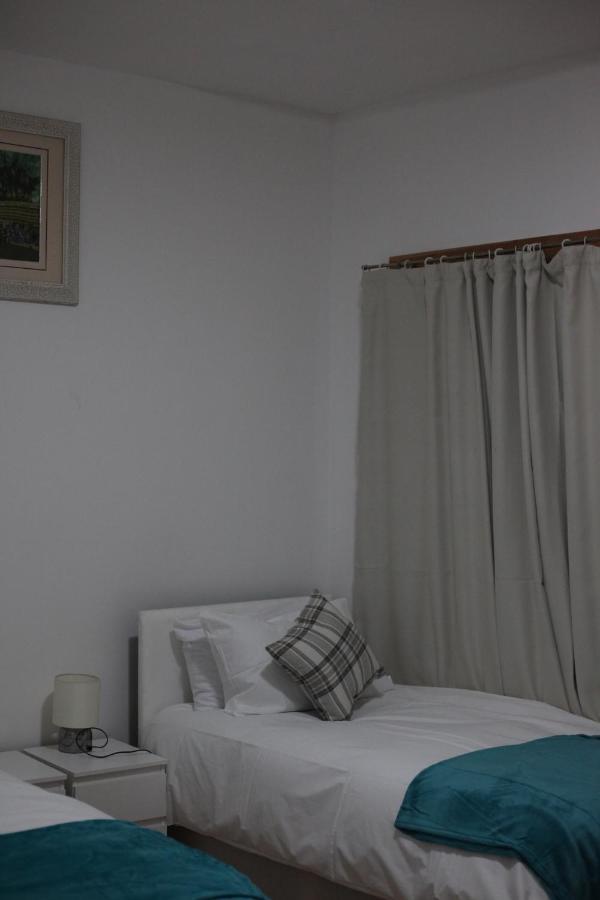 Oyo New City Lodge London Exterior foto